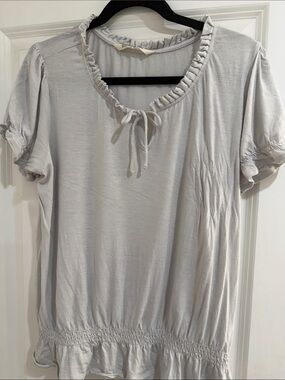Old Navy Light Gray Ruffle Tie-Neck Blouse